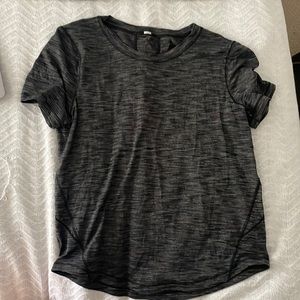 LULULEMON dark gray tshirt